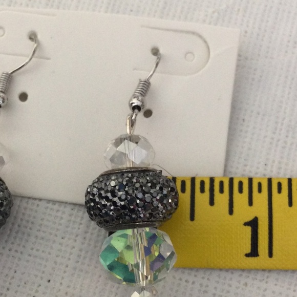 Chic Silver and Crystal Dangle Earrings NWOT .* - Picture 3 of 4